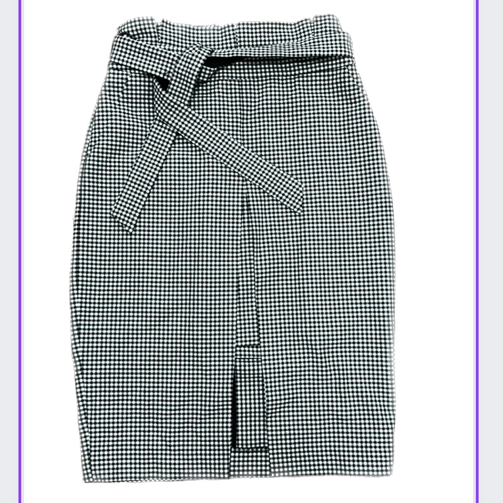 White House black market white and black gingham pencil skirt